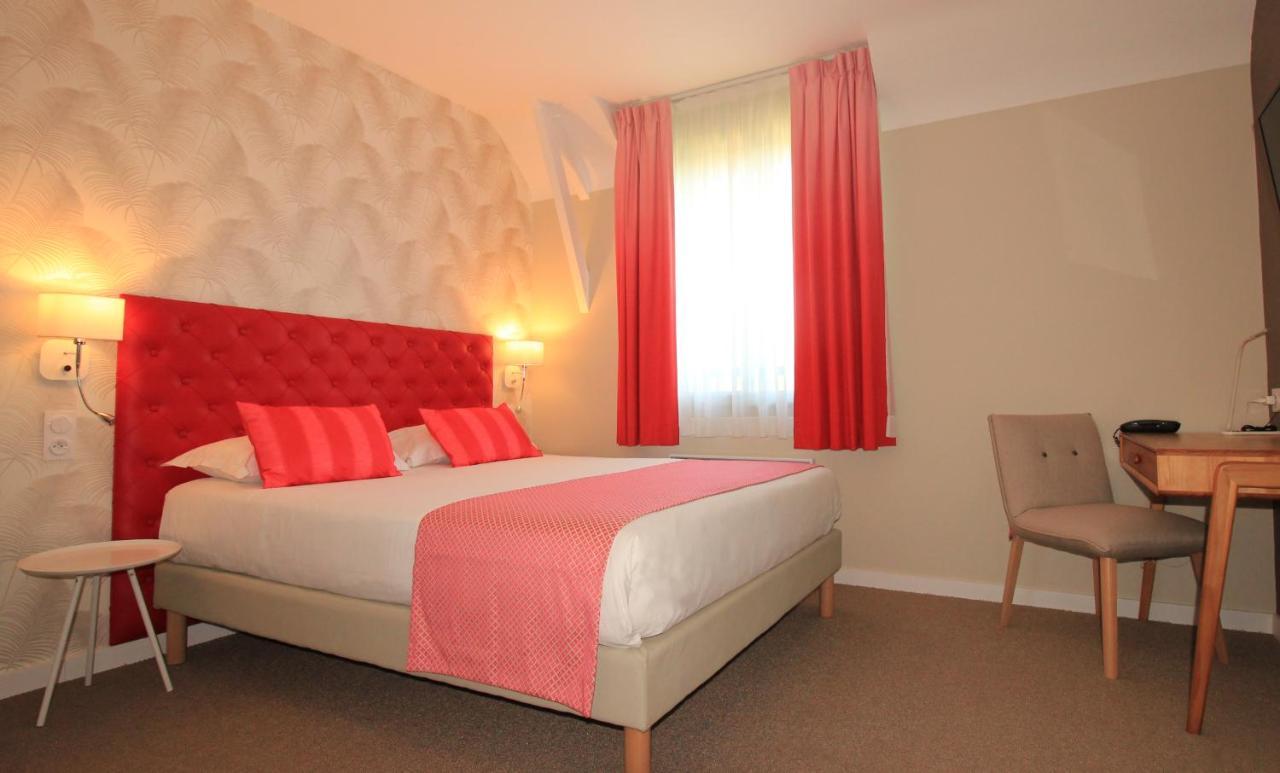 Logis Hotel Lodge La Valette Сессон-Севинье Экстерьер фото