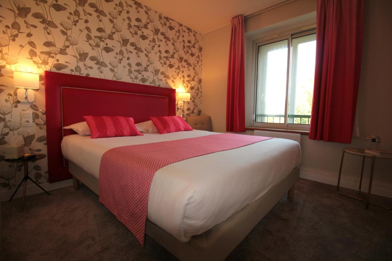 Logis Hotel Lodge La Valette Сессон-Севинье Экстерьер фото